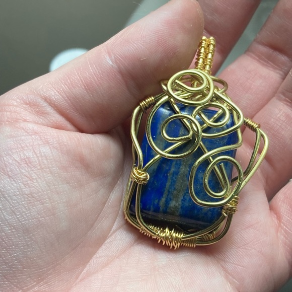 Earth Art hand crafted artisan Jewelry - Wire wrapped pendant